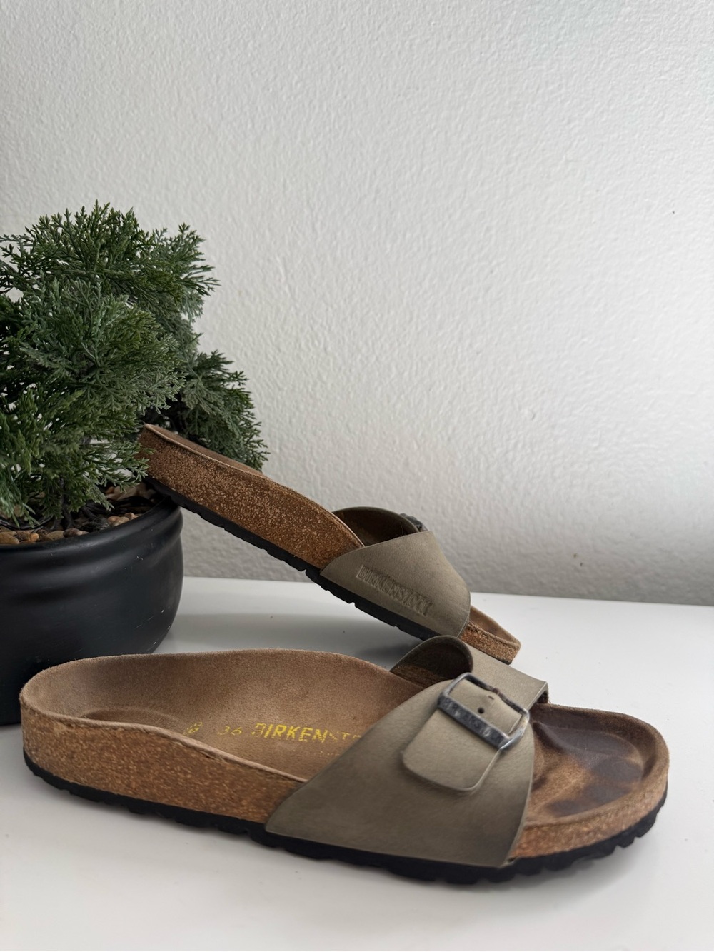 Birkenstock Madrid women size 5 Taupe Brown Cross Strap Sandals - Picture 4 of 9